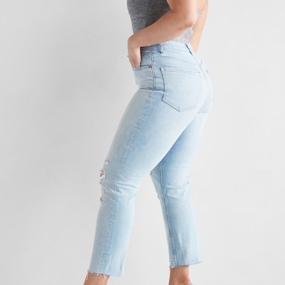 NWT Express Size 6 Curvy Super High Waisted Ripped Mom Jeans - Picture 11 of 12